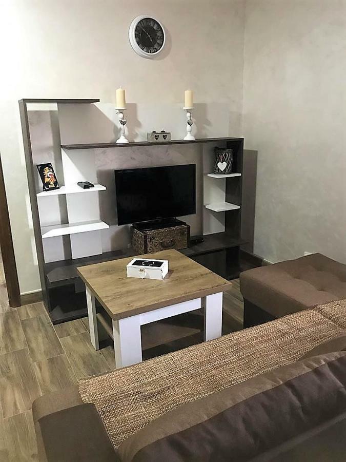 Eko Apartmani Krackovic Golubovci Exterior photo